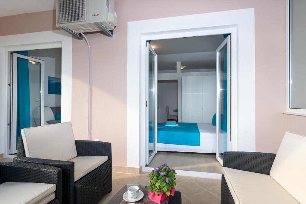 Apartments Blue Lagoon Trogir Extérieur photo