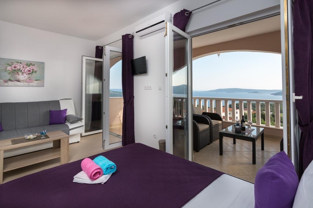 Apartments Blue Lagoon Trogir Extérieur photo
